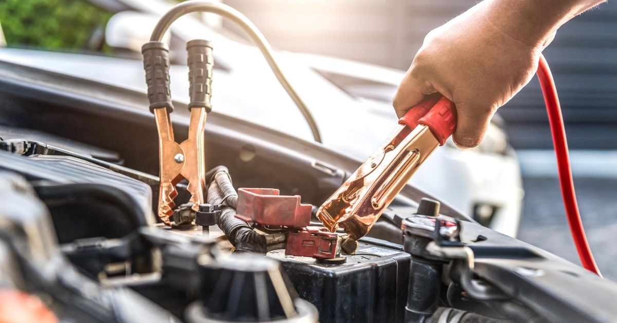 What to Expect From a Reliable Car Jump Start Service